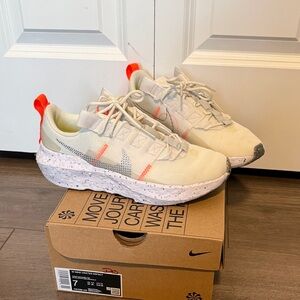 Nike Cream and Orange Running Shoes